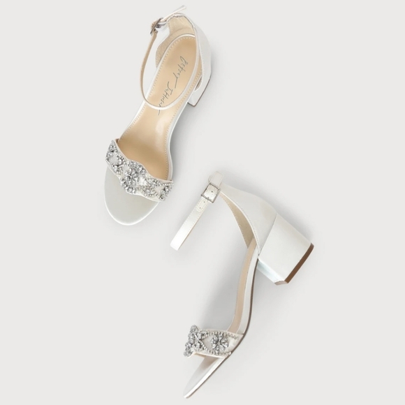 New! Betsey Johnson Mel Bridal Ivory Satin Rhinestone Cunky Block Heel Sandals - Picture 3 of 16